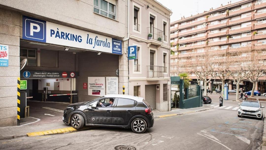 Hotelet Casa Padró Manresa Bagian luar foto